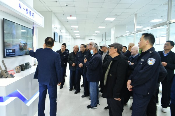 桑榆未晚 初心不改——息县公安“银发”天团的别样重阳